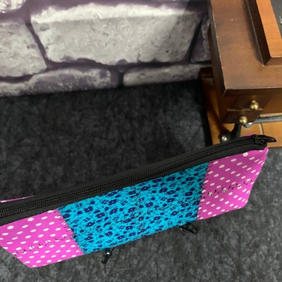 Handmade Quilted Wallet/Pouch - Picture 3 of 7